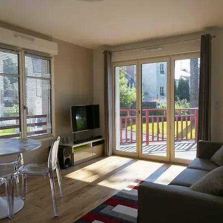 La Lanterne Apartman *